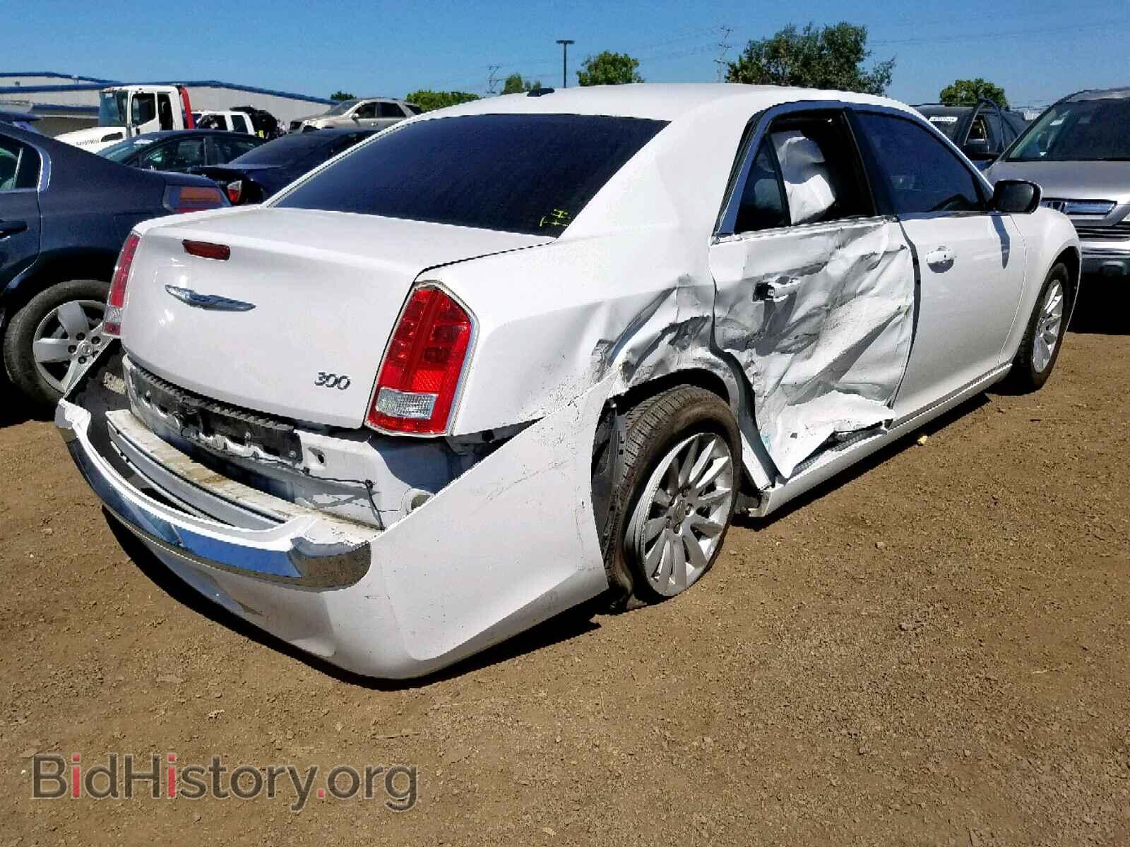 2012 CHRYSLER 300 - VIN: 2C3CCAAG1CH311981 - Фото 4