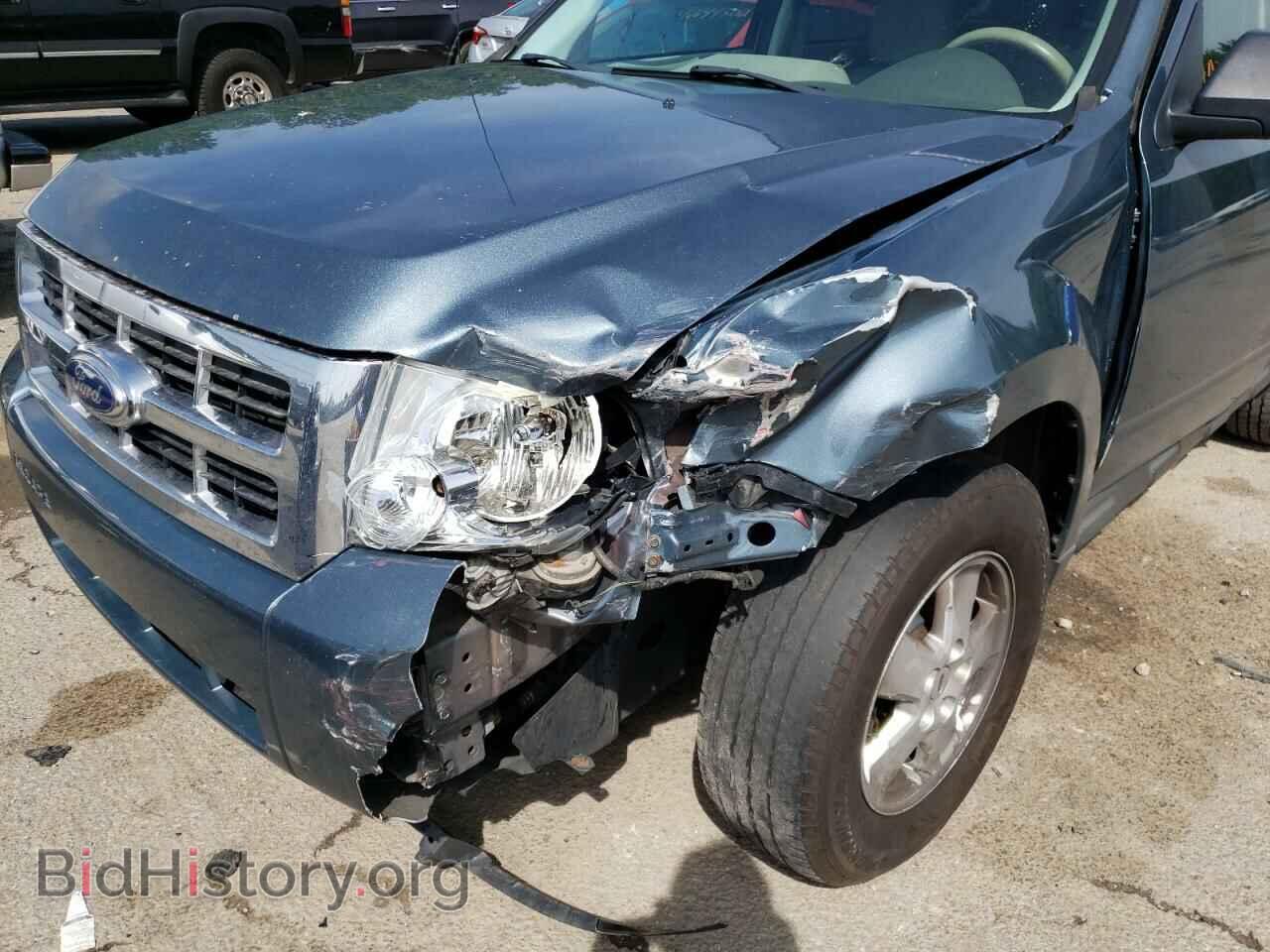 2011 FORD ESCAPE - VIN: 1FMCU0D76BKB19151 - Фото 9