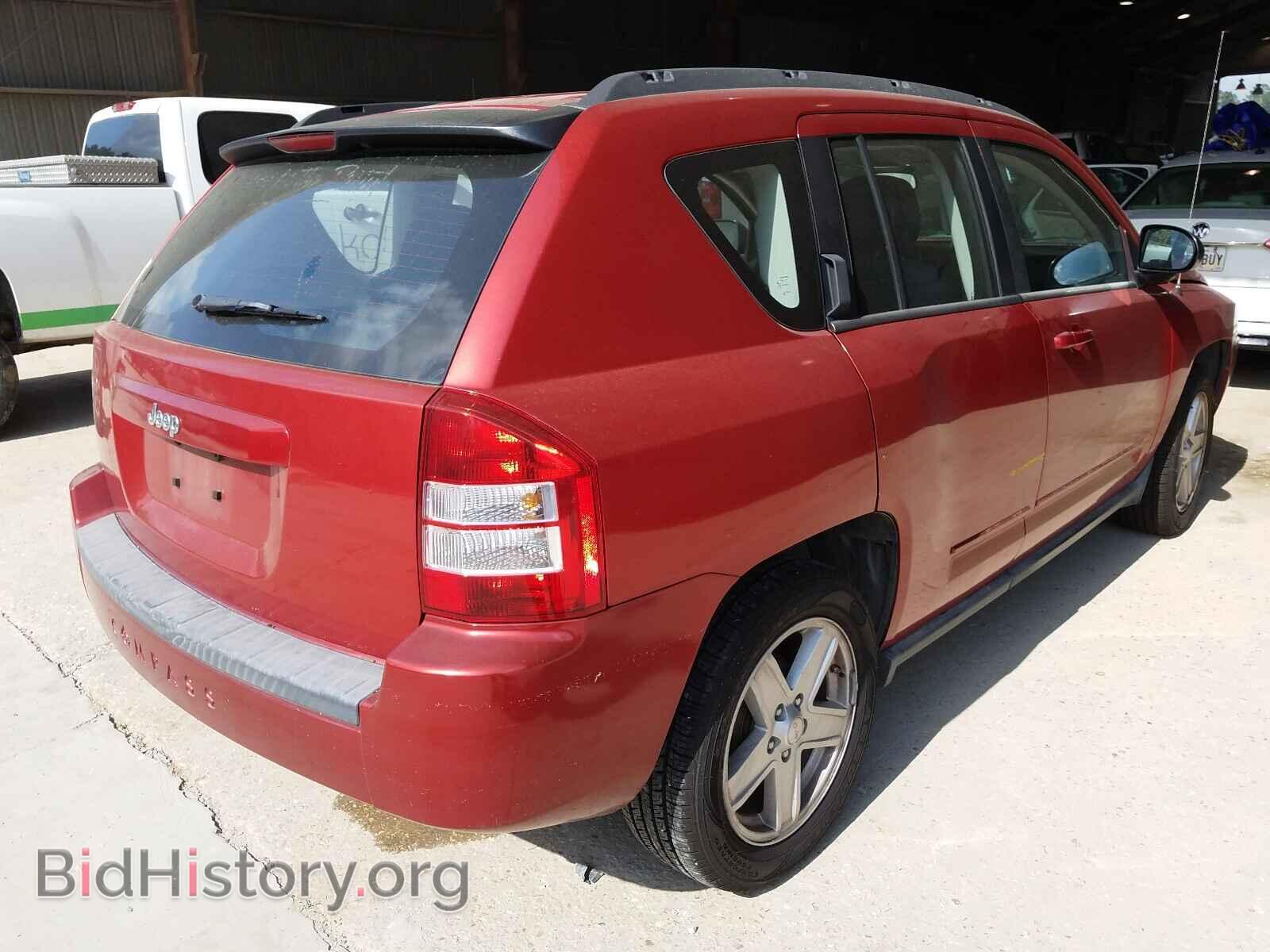 2010 JEEP COMPASS - VIN: 1J4NT4FBXAD649936 - Фото 4