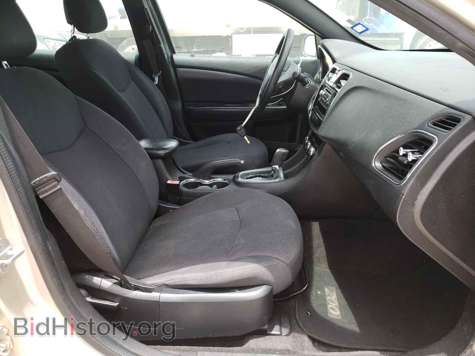 2013 CHRYSLER 200 - VIN: 1C3CCBAB5DN734596 - Photo 5