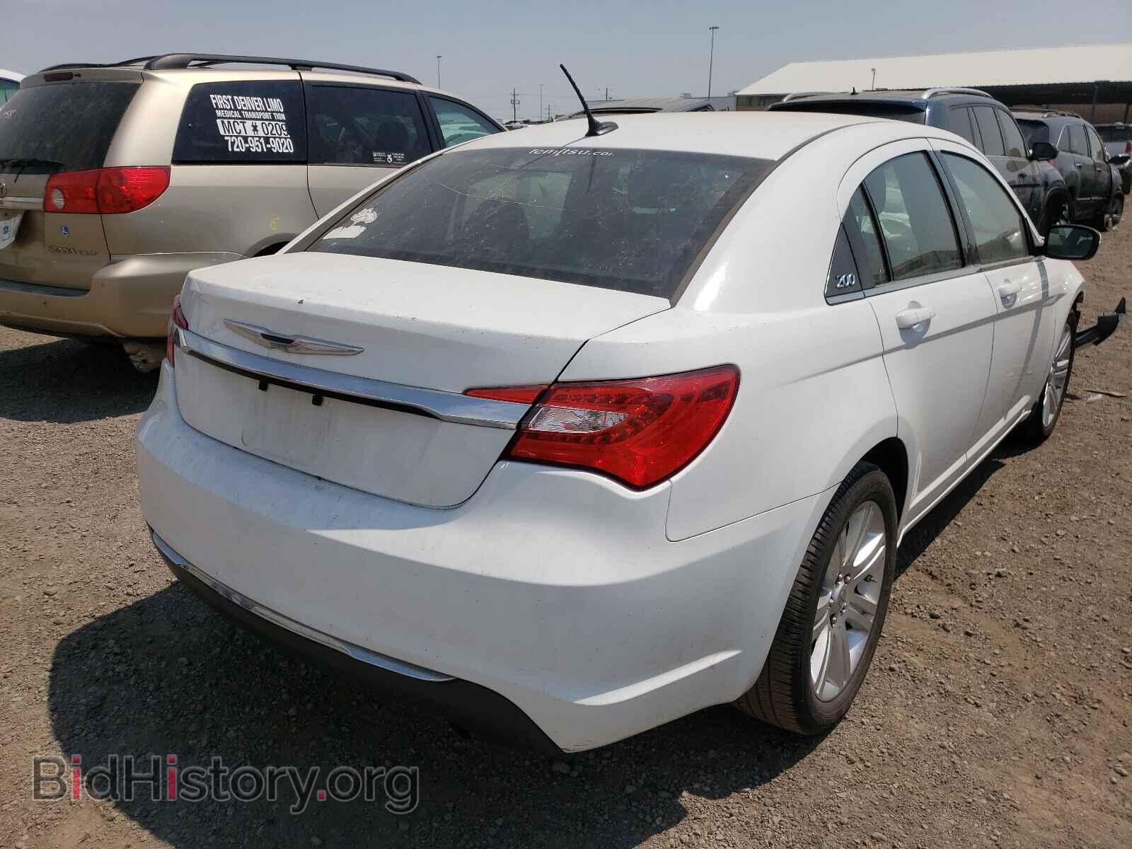 2013 CHRYSLER 200 - VIN: 1C3CCBAB4DN698786 - Фото 4