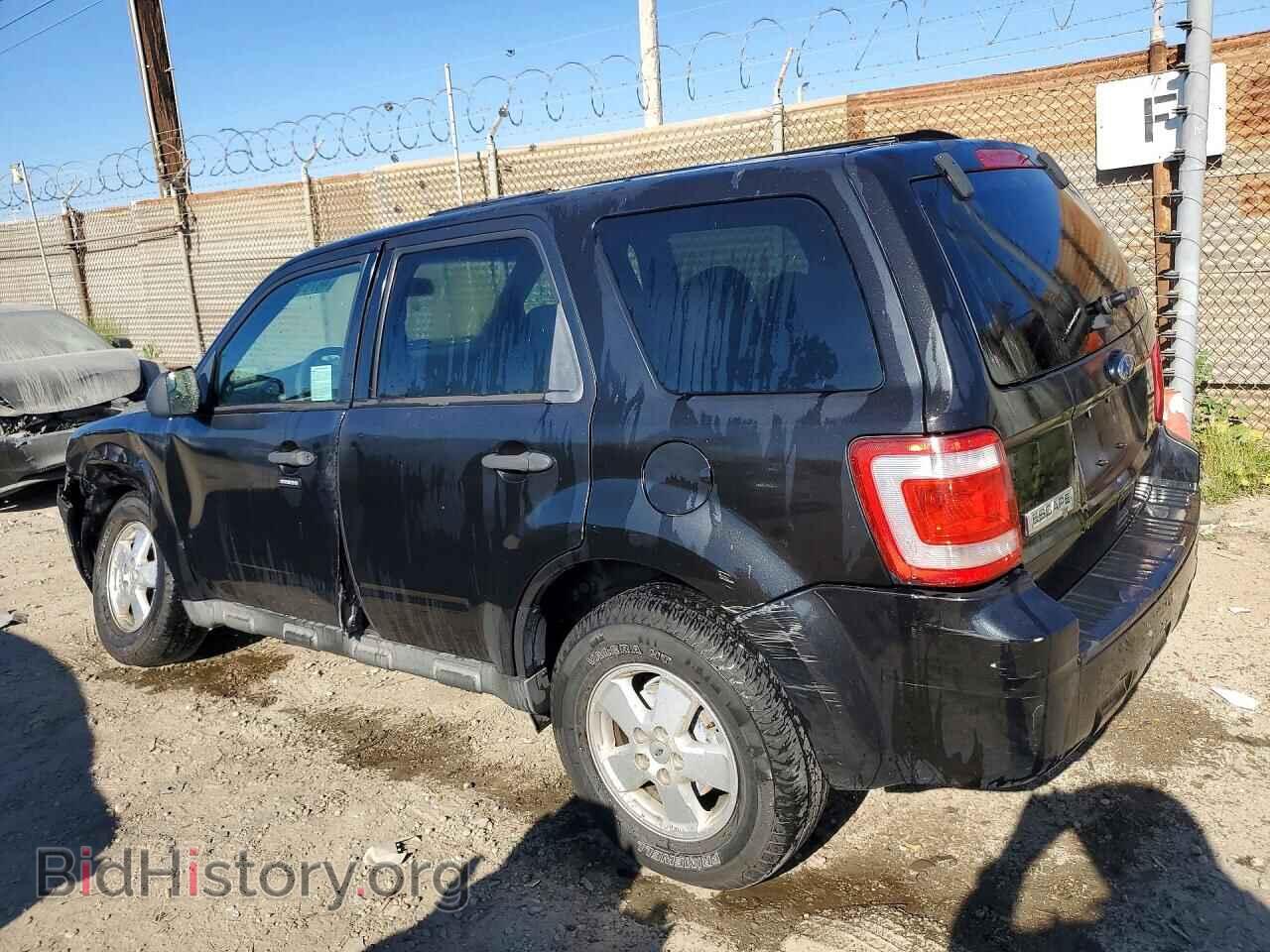 2011 FORD ESCAPE - VIN: 1FMCU0D71BKB66748 - Фото 2