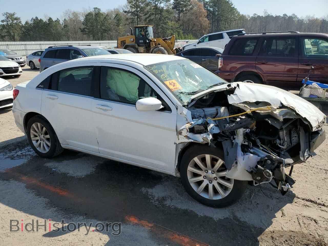 2013 CHRYSLER 200 - VIN: 1C3CCBBG9DN527512 - Фото 4
