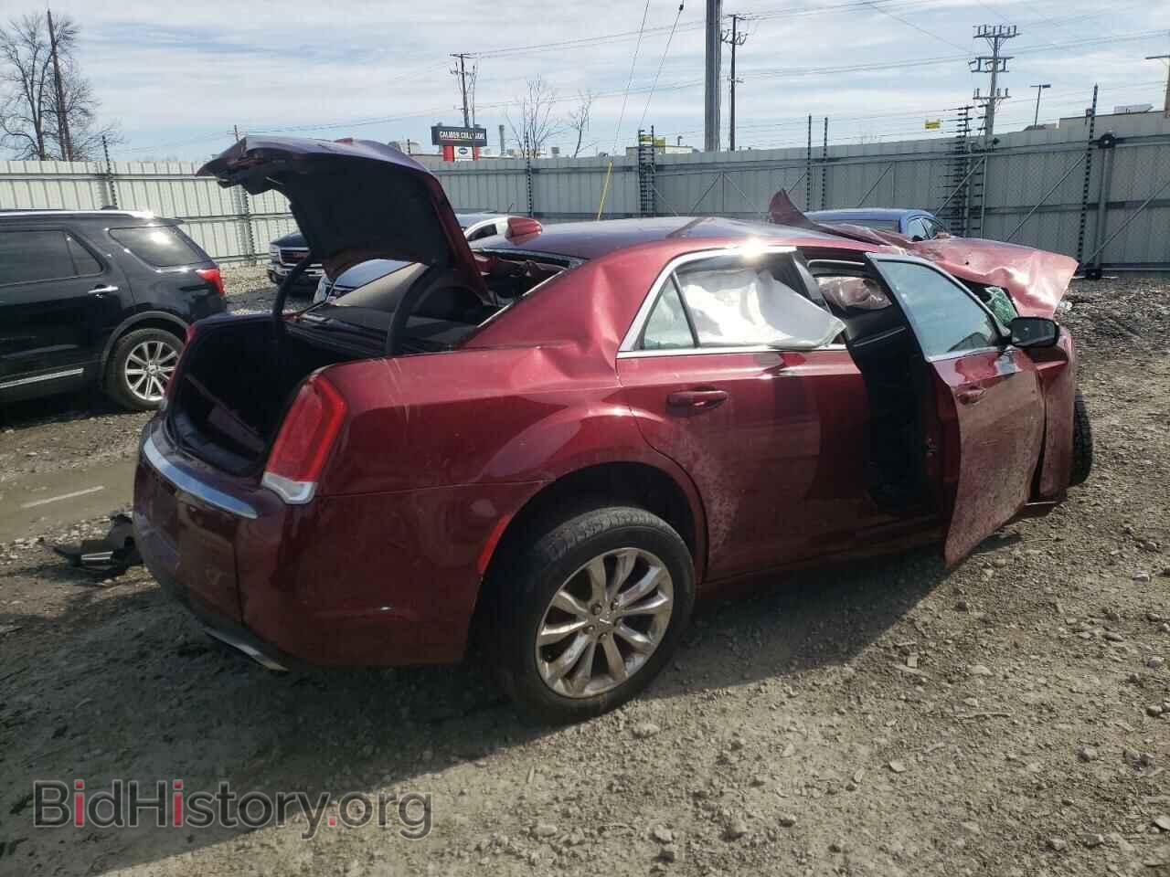 2017 CHRYSLER 300 - VIN: 2C3CCARG4HH585932 - Фото 3