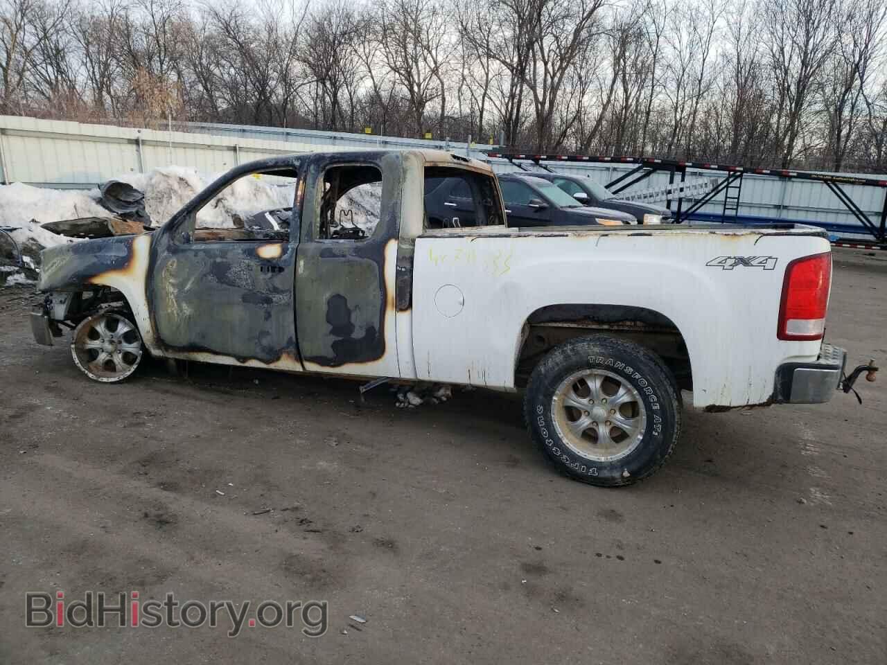 2013 GMC SIERRA - VIN: 1GTR2TE7XDZ276129 - Фото 2
