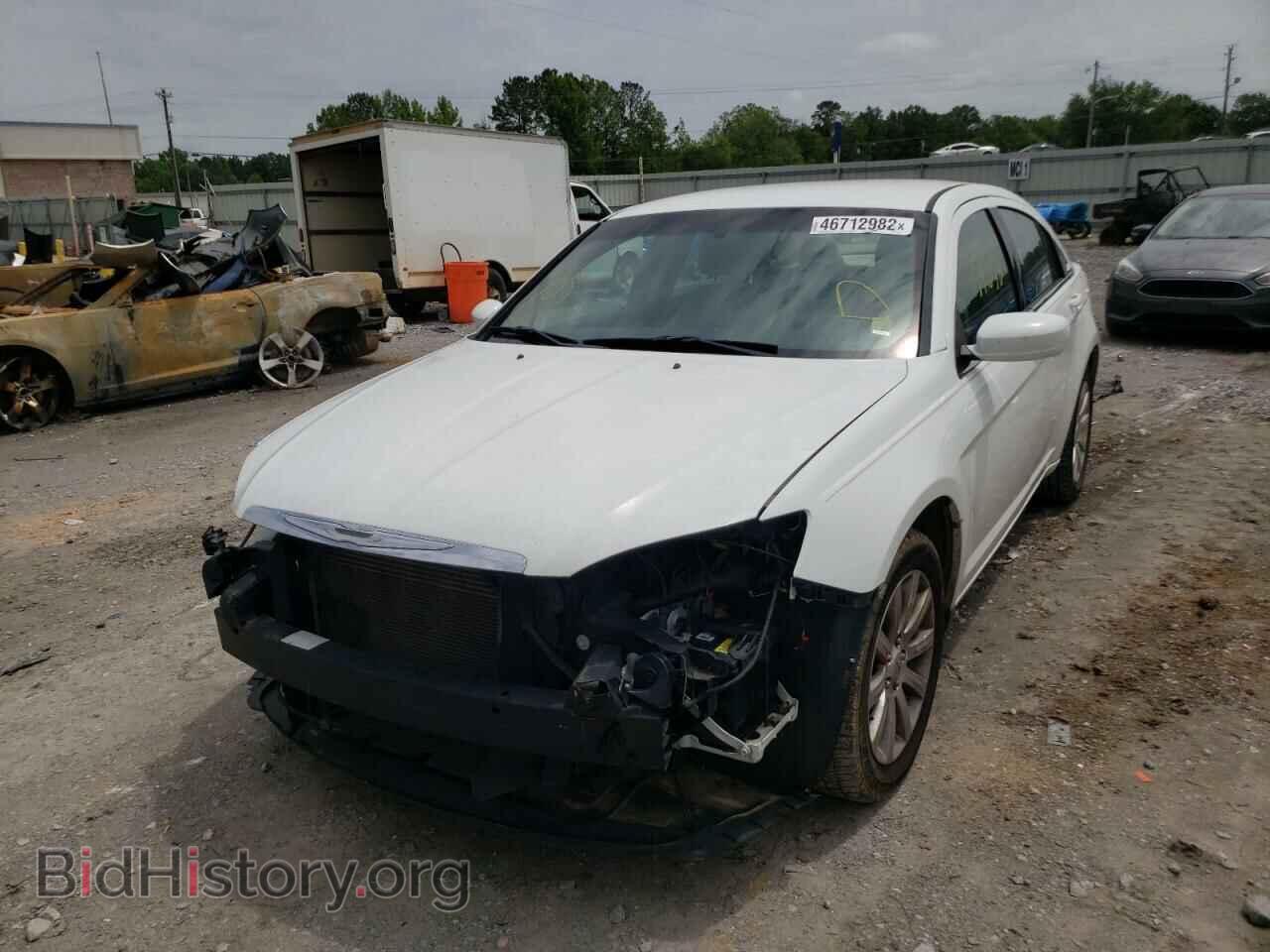 2013 CHRYSLER 200 - VIN: 1C3CCBBB5DN553061 - Photo 2
