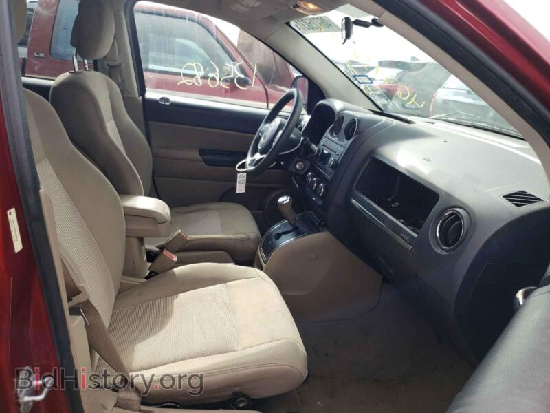 2011 Jeep COMPASS (VIN 1J4NT1FA6BD224236) — фото 5 из 10