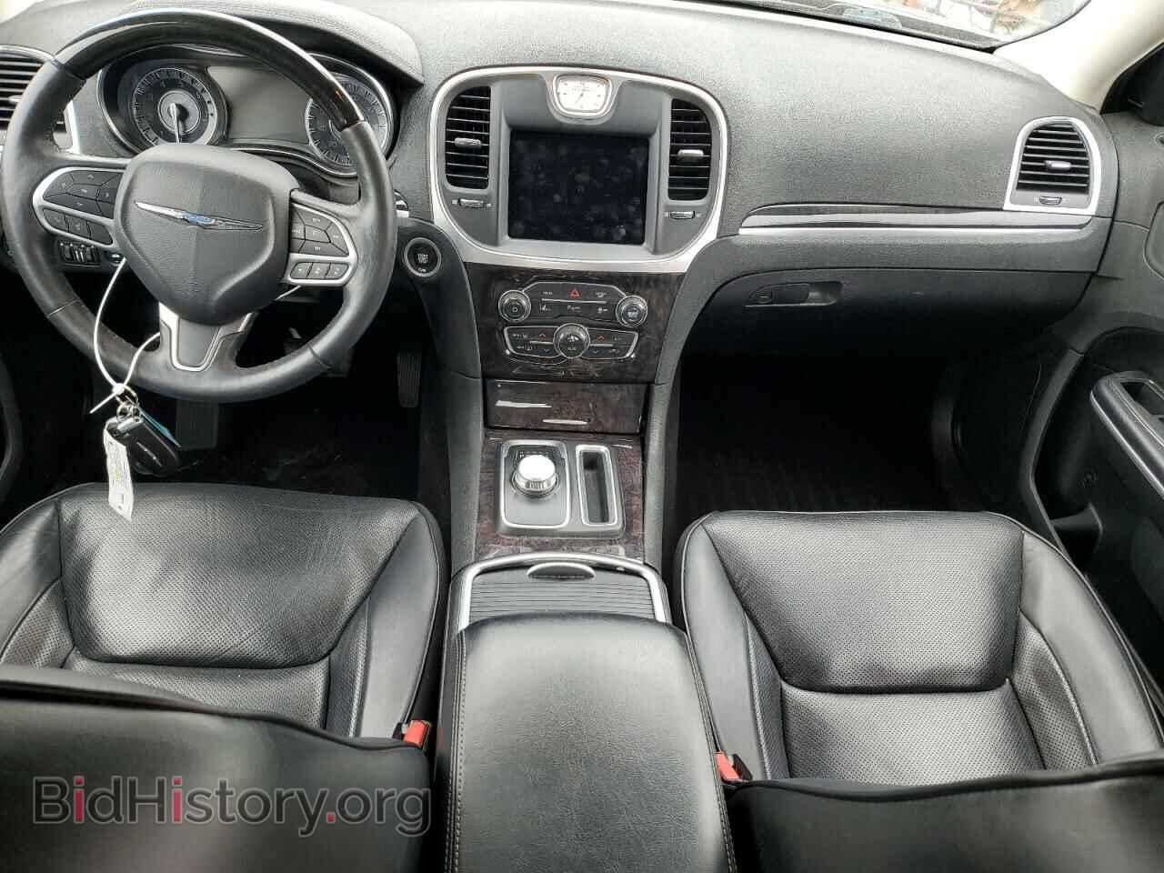 2019 CHRYSLER 300 - VIN: 2C3CCAEG8KH705891 - Фото 8