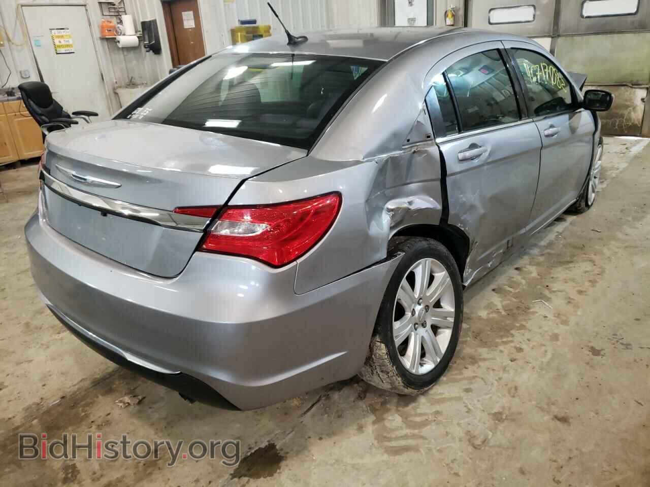 2013 CHRYSLER 200 - VIN: 1C3CCBAB7DN705536 - Фото 4