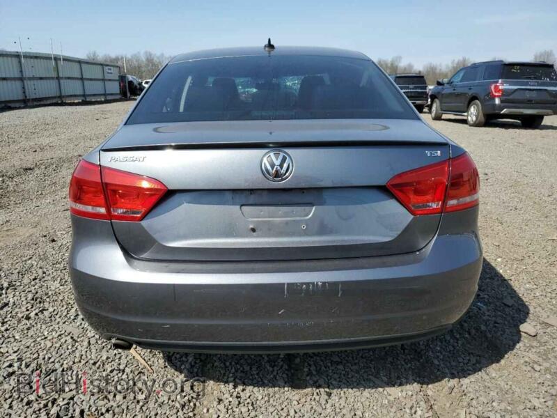 2015 Volkswagen PASSAT (VIN 1VWAS7A30FC100037) — фото 6 из 12