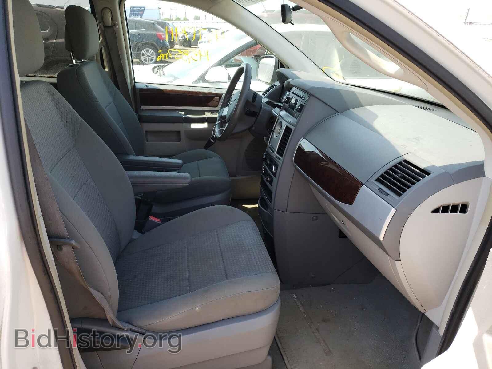 2010 CHRYSLER MINIVAN - VIN: 2A4RR5D13AR308567 - Photo 5
