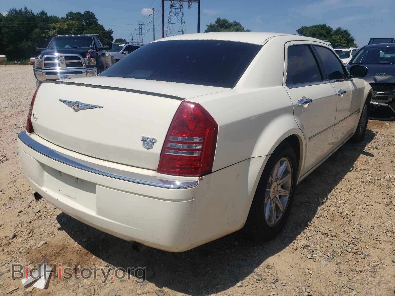 2006 CHRYSLER 300 - VIN: 2C3KA63H56H129919 - Фото 4
