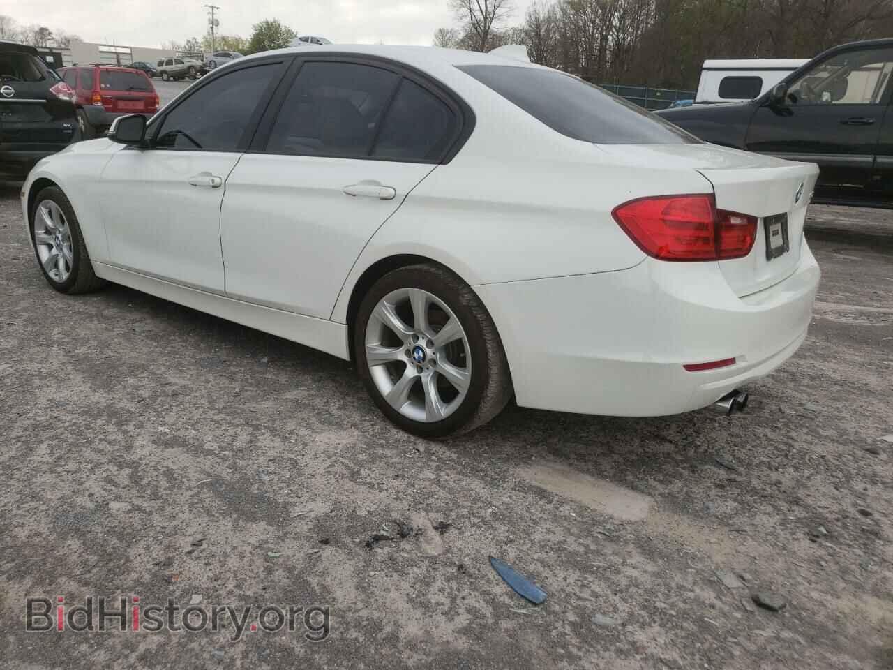 2013 BMW 3 SERIES - VIN: WBA3A5C5XDF601978 - Фото 2