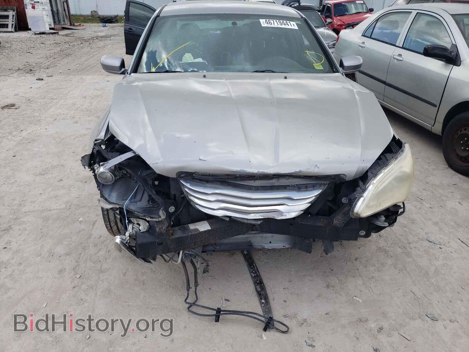 2014 CHRYSLER 200 - VIN: 1C3CCBAB0EN230586 - Фото 9