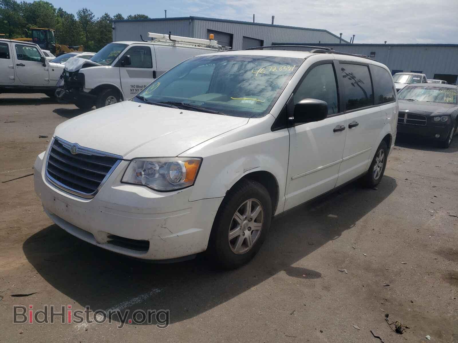 2008 CHRYSLER MINIVAN - VIN: 2A8HR44H88R713738 - Фото 2