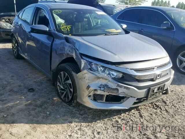 Photo 2HGFC2F87JH012462 - HONDA CIVIC EX 2018