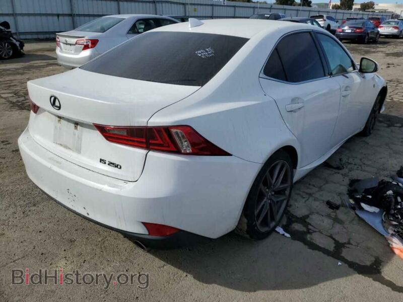 2014 Lexus IS (VIN JTHBF1D29E5021317) — фото 3 из 12
