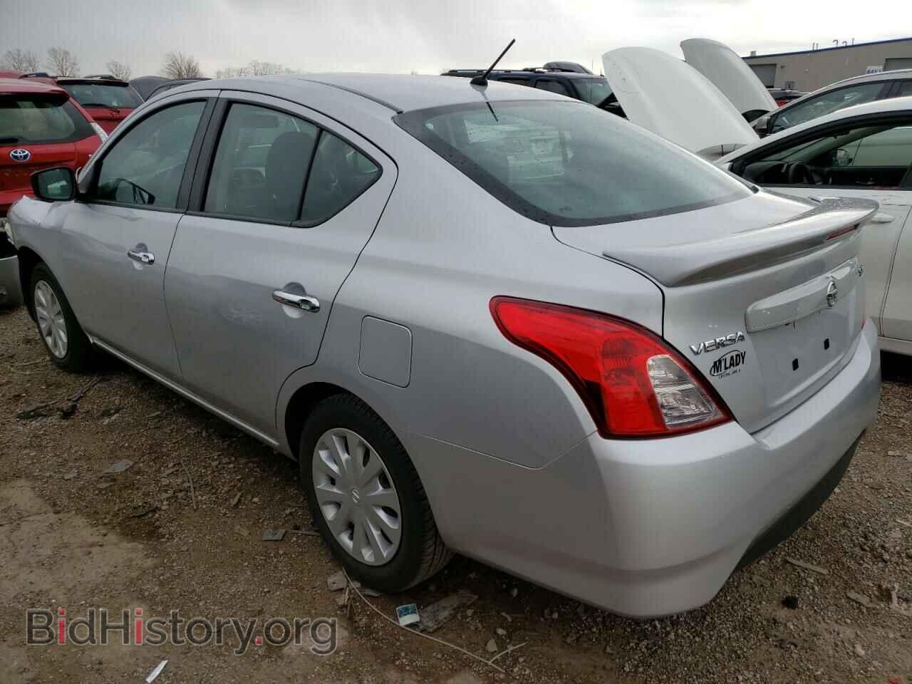 2019 NISSAN VERSA - VIN: 3N1CN7AP3KL880977 - Photo 2