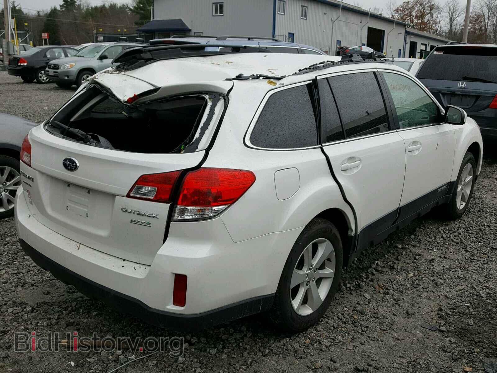 2014 SUBARU OUTBACK - VIN: 4S4BRBCC4E3316907 - Photo 4