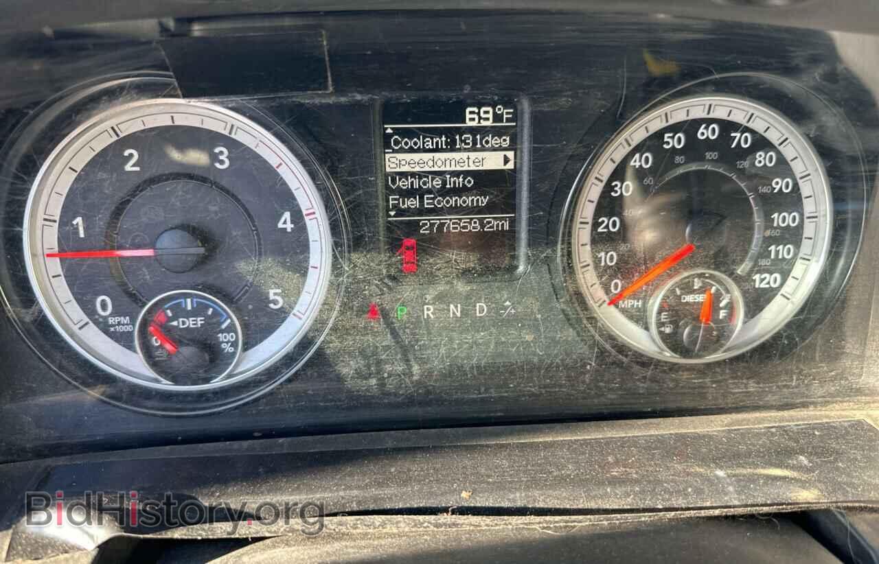 2015 RAM All Models - VIN: 3C6UR5HL4FG607100 - Photo 8