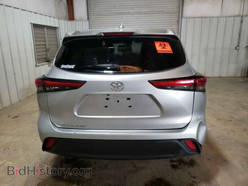 2020 Toyota HIGHLANDER (VIN 5TDCZRAH9LS508948) — фото 6 из 13