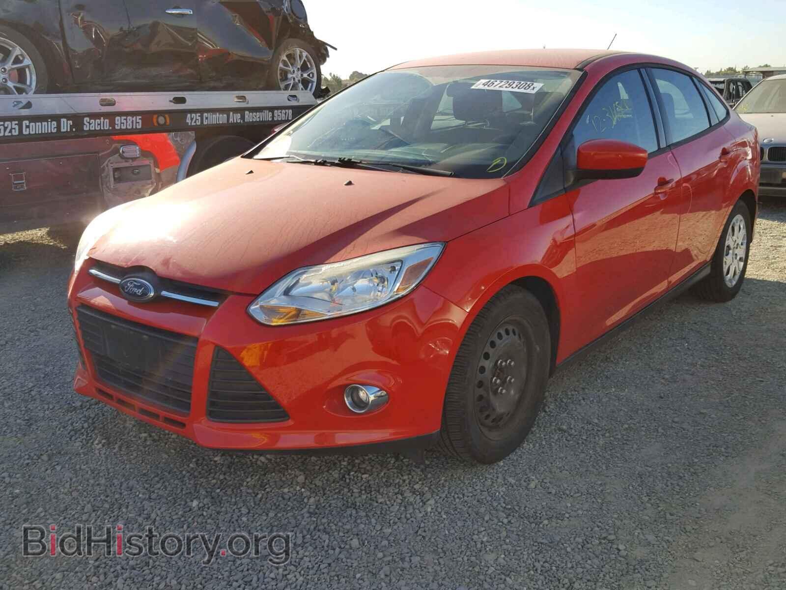 2012 Ford FOCUS (VIN 1FAHP3F26CL290682) — фото 2 из 10
