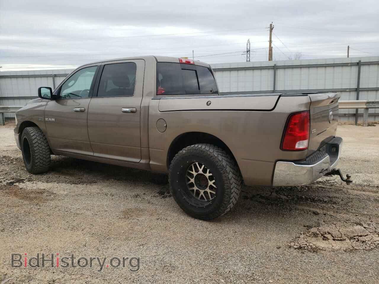 2010 DODGE RAM 1500 - VIN: 1D7RB1CT0AS178564 - Фото 2