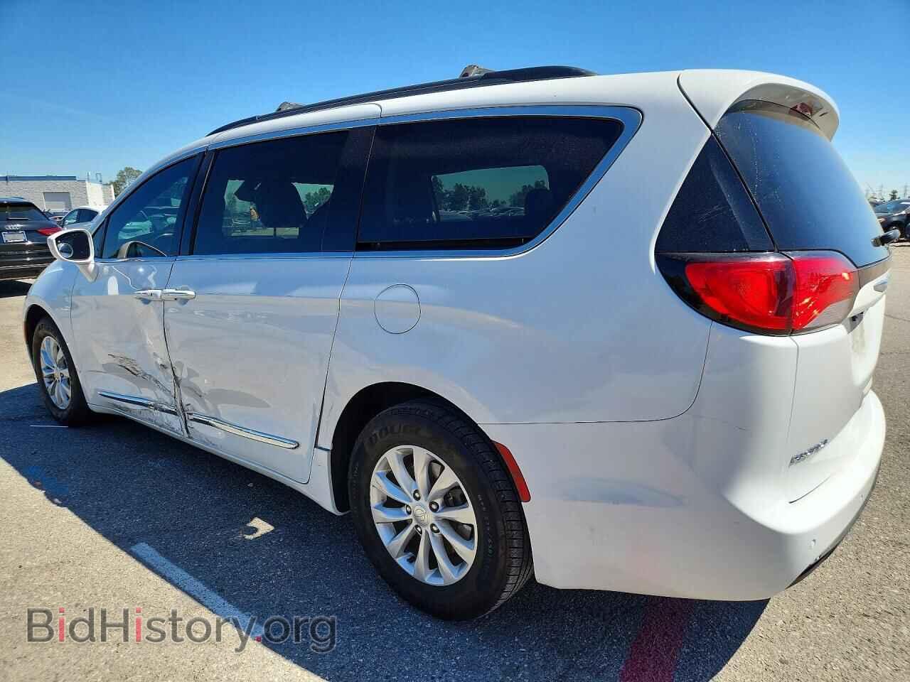 2017 CHRYSLER PACIFICA - VIN: 2C4RC1BG4HR741204 - Фото 2
