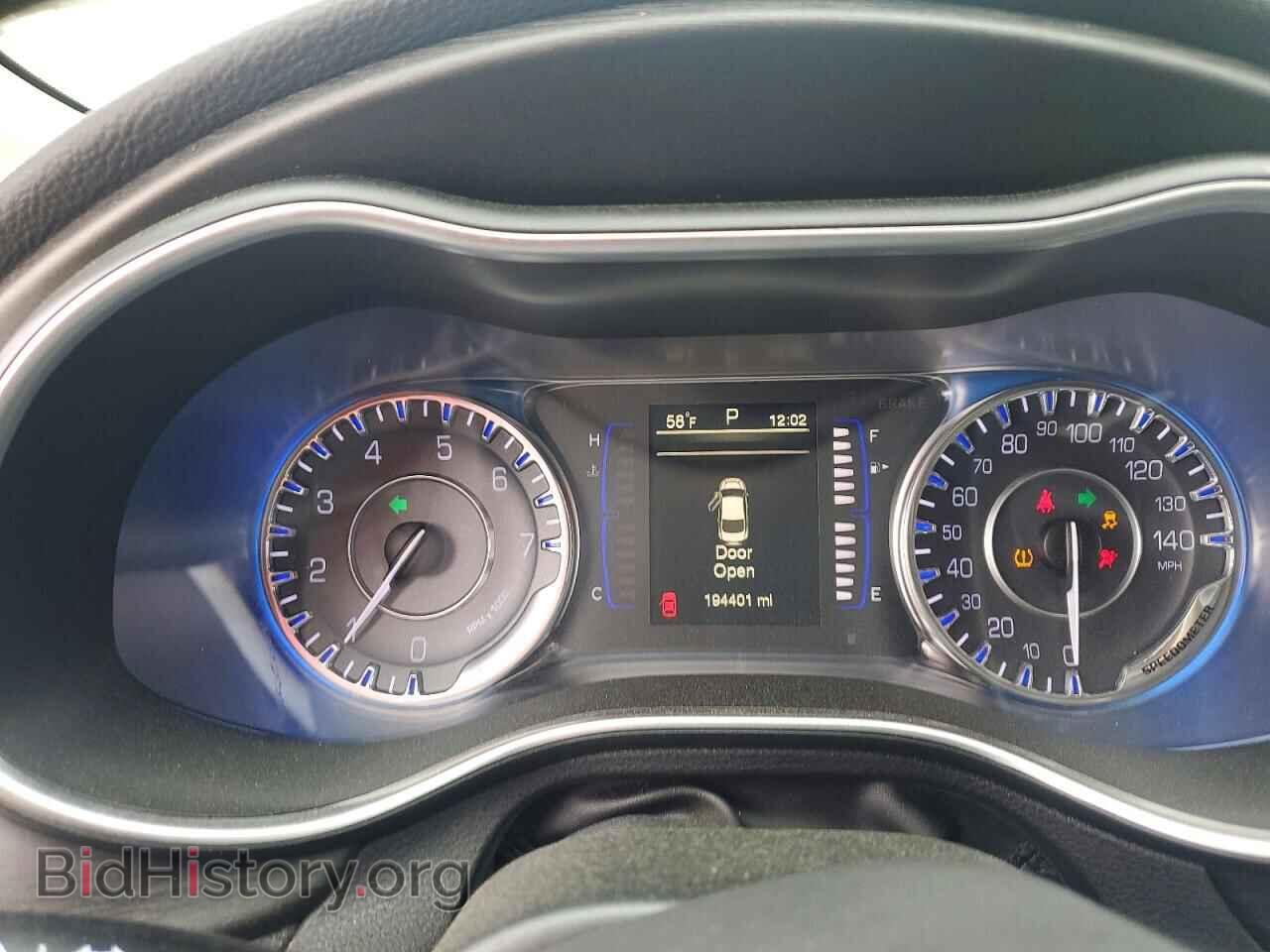 2016 CHRYSLER 200 - VIN: 1C3CCCFB0GN182458 - Фото 9