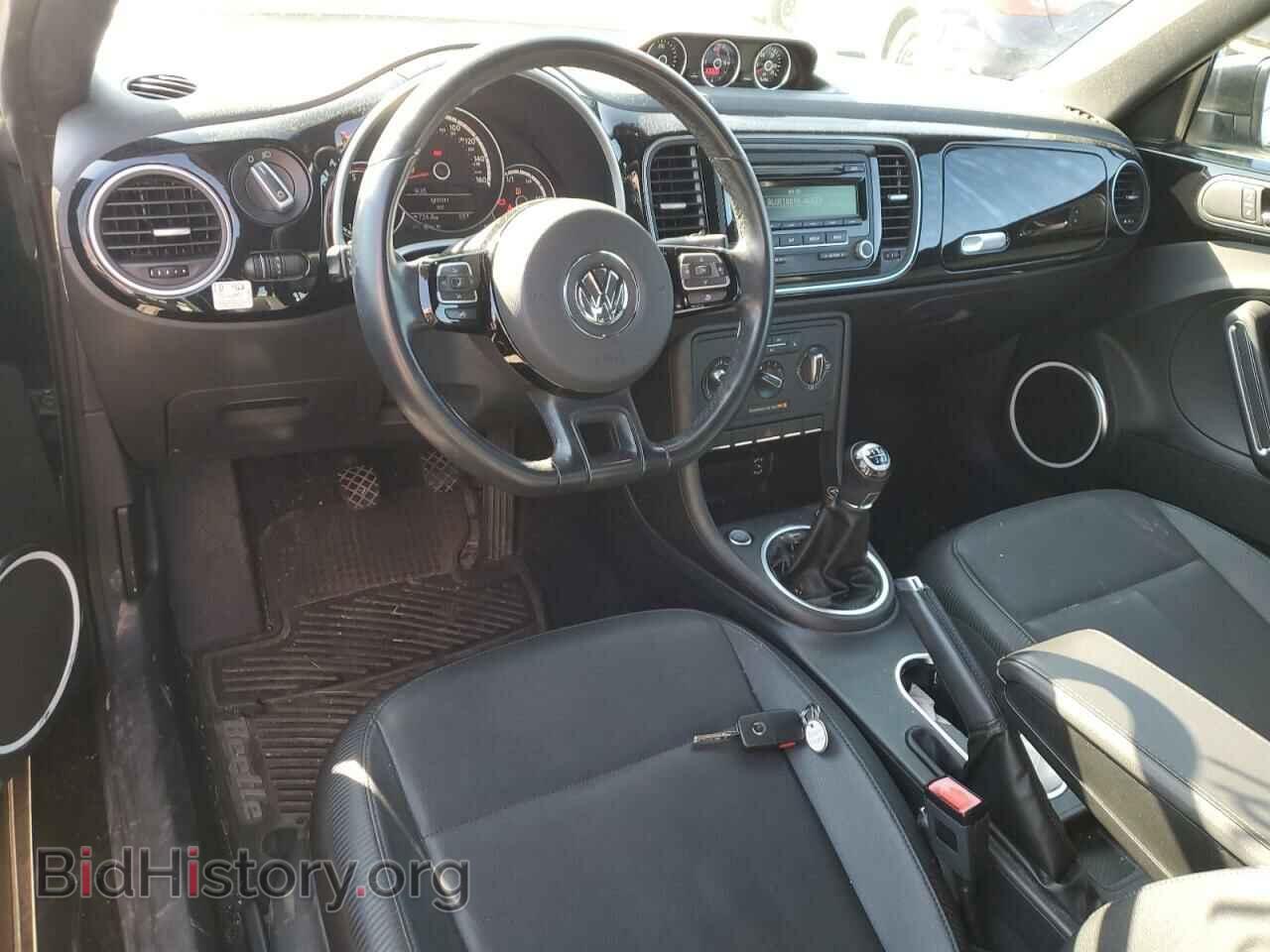 2013 VOLKSWAGEN BEETLE - VIN: 3VWRL7AT4DM658338 - Фото 8