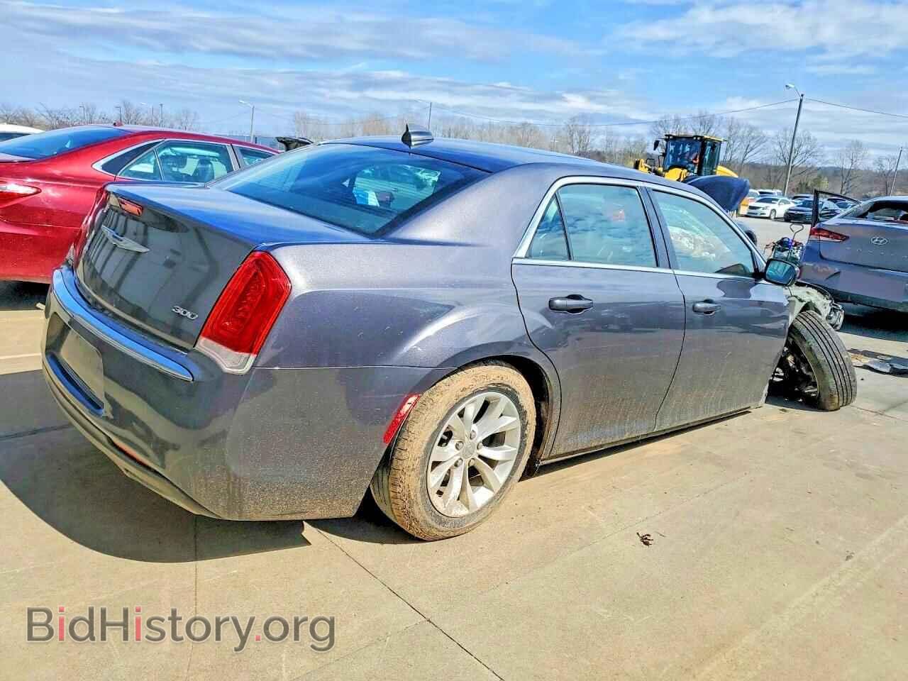 2015 CHRYSLER 300 - VIN: 2C3CCAAG2FH813922 - Фото 3