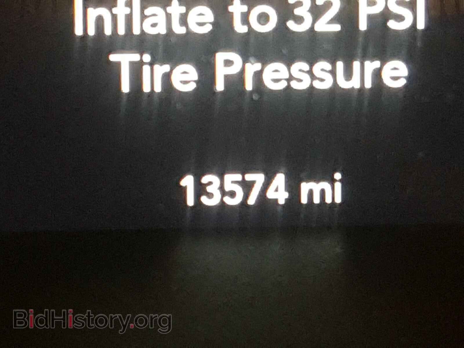 2019 DODGE CHALLENGER - VIN: 2C3CDZAG5KH717143 - Photo 8