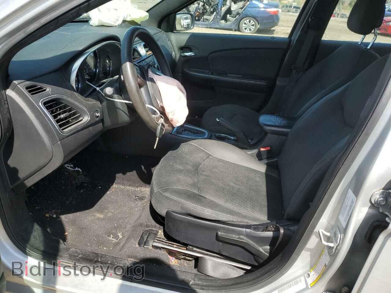 2012 CHRYSLER 200 - VIN: 1C3CCBAB8CN172532 - Фото 7
