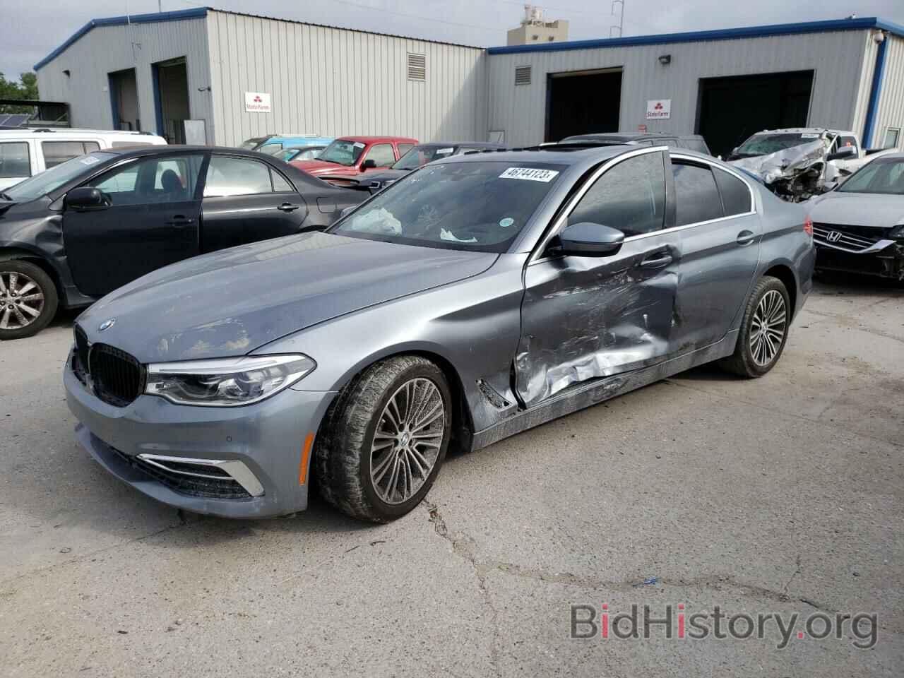 Photo WBAJE5C59KWW18473 - BMW 5 SERIES 2019