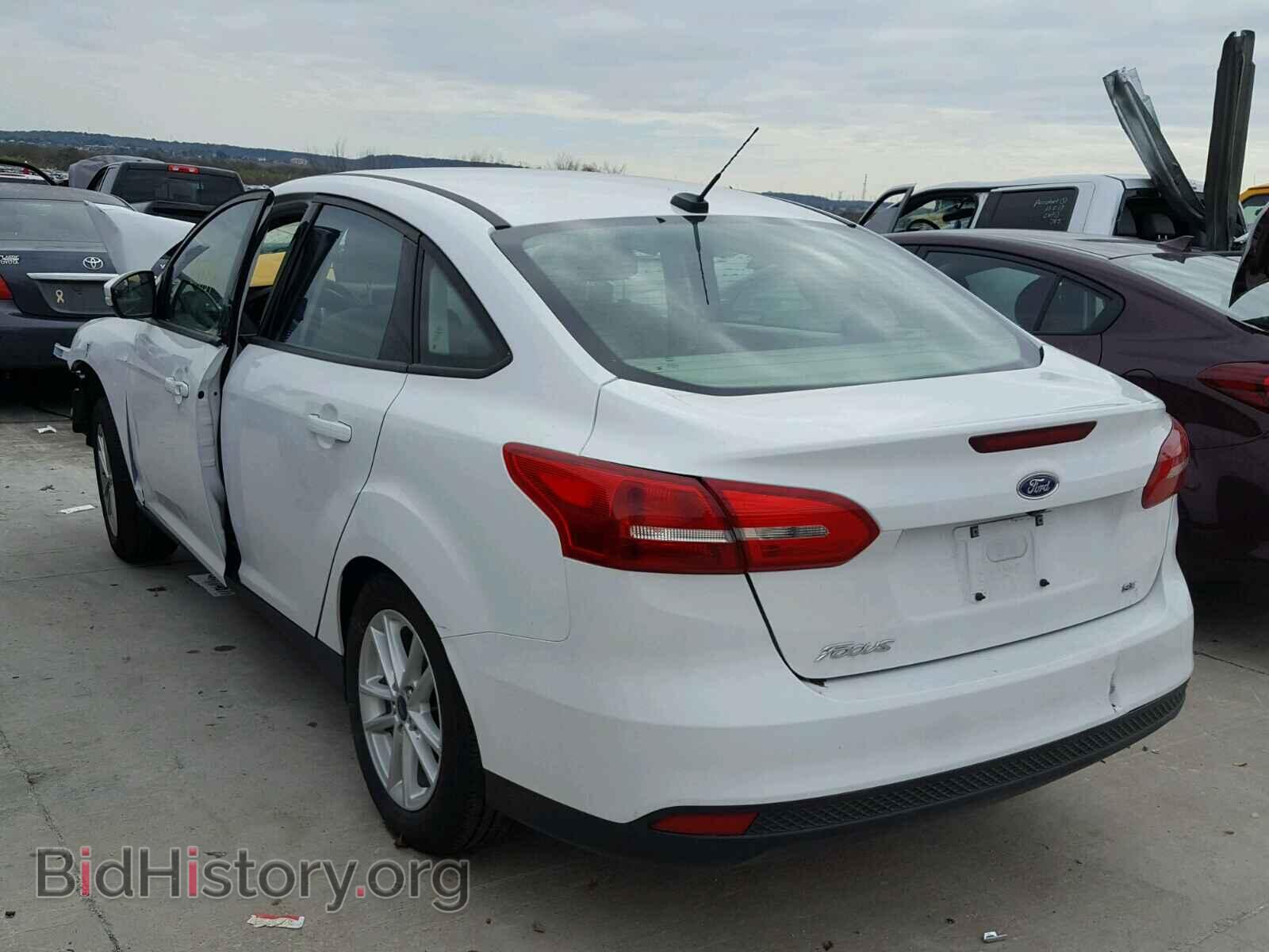 2017 FORD FOCUS - VIN: 1FADP3F2XHL210449 - Photo 3