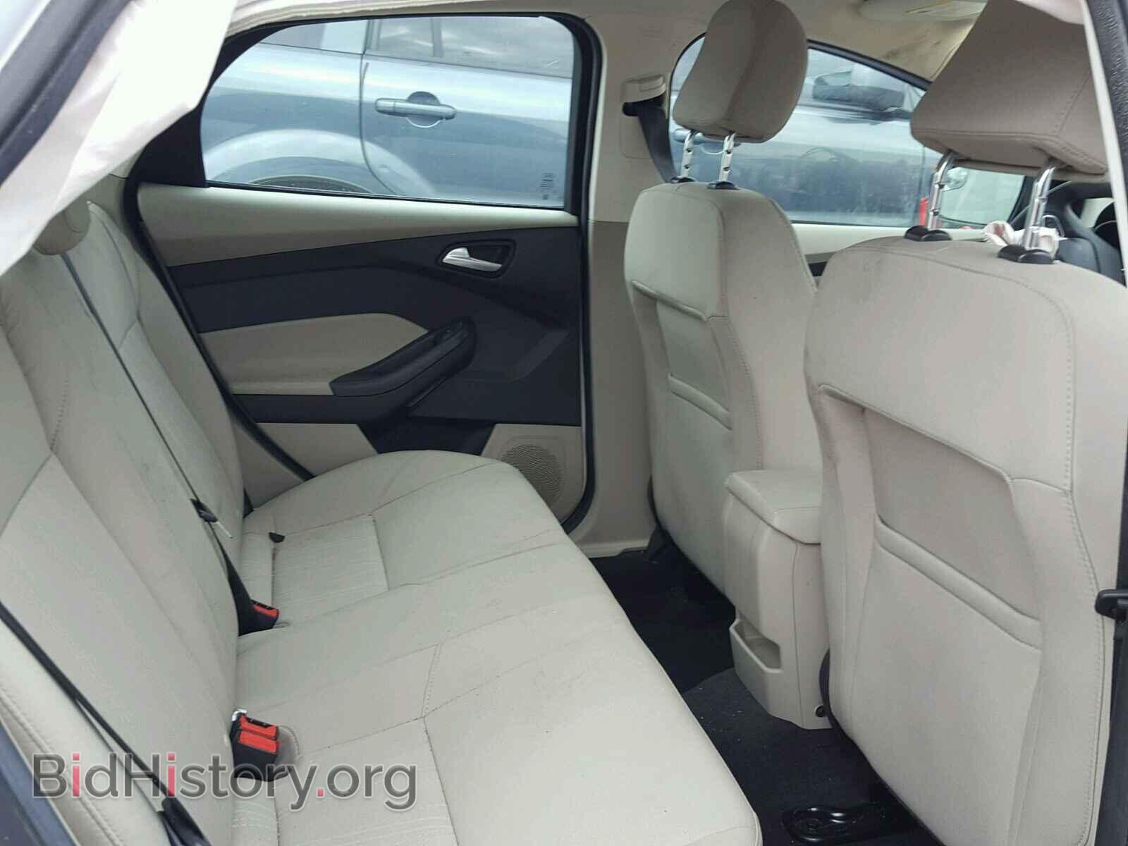 2017 FORD FOCUS - VIN: 1FADP3F2XHL210449 - Photo 6