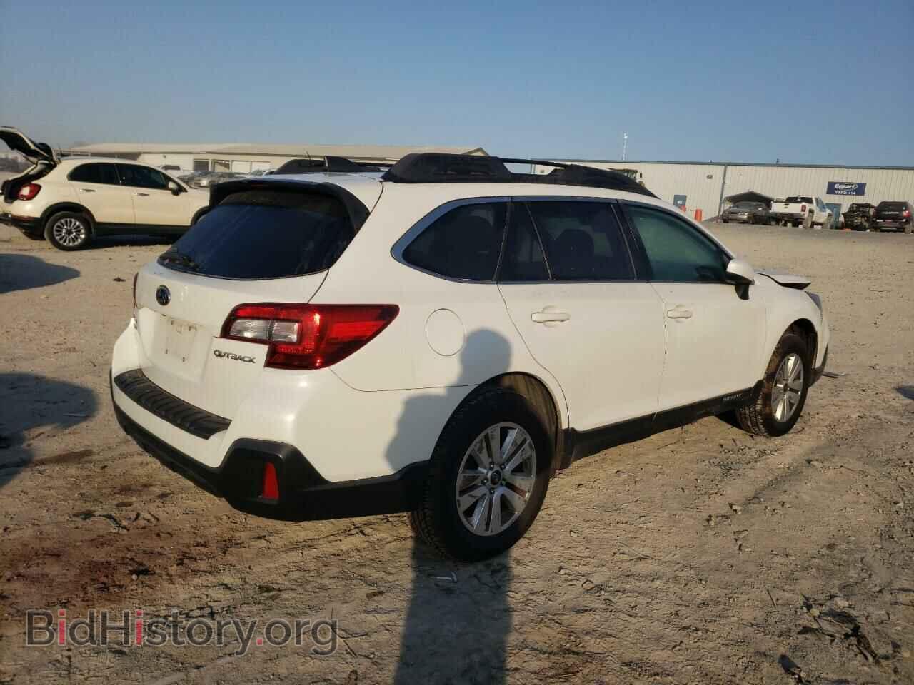2019 SUBARU OUTBACK - VIN: 4S4BSAFC8K3318990 - Фото 3