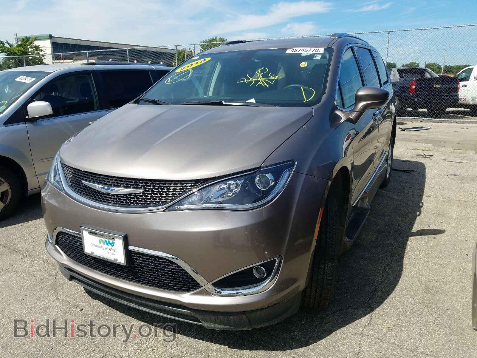 2018 CHRYSLER PACIFICA - VIN: 2C4RC1BG6JR305802 - Фото 2