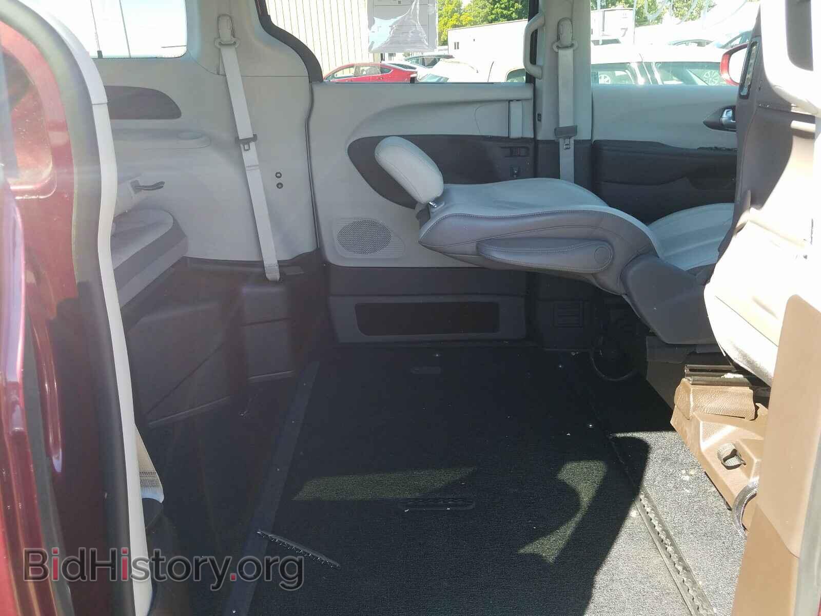 2018 CHRYSLER PACIFICA - VIN: 2C4RC1EG2JR116477 - Фото 6