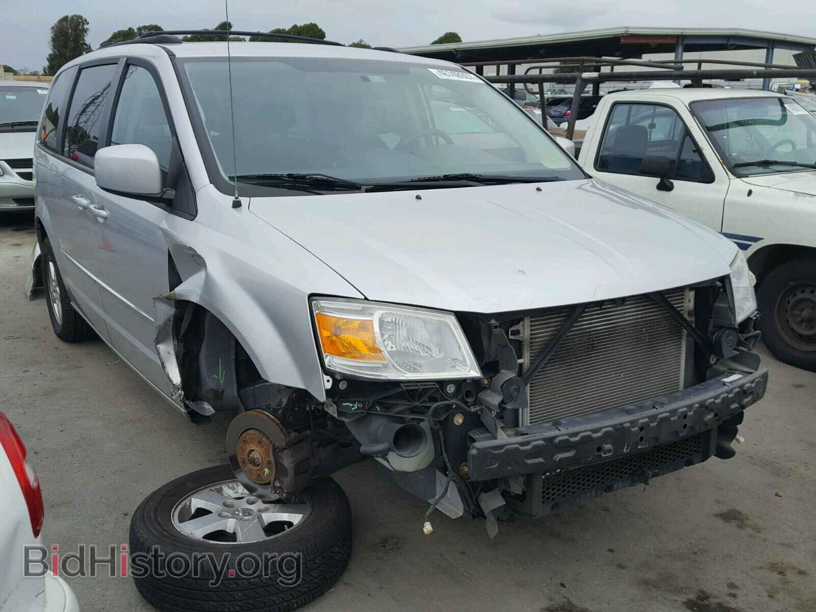 Фотография 2D4RN5D11AR205359 - DODGE CARAVAN 2010
