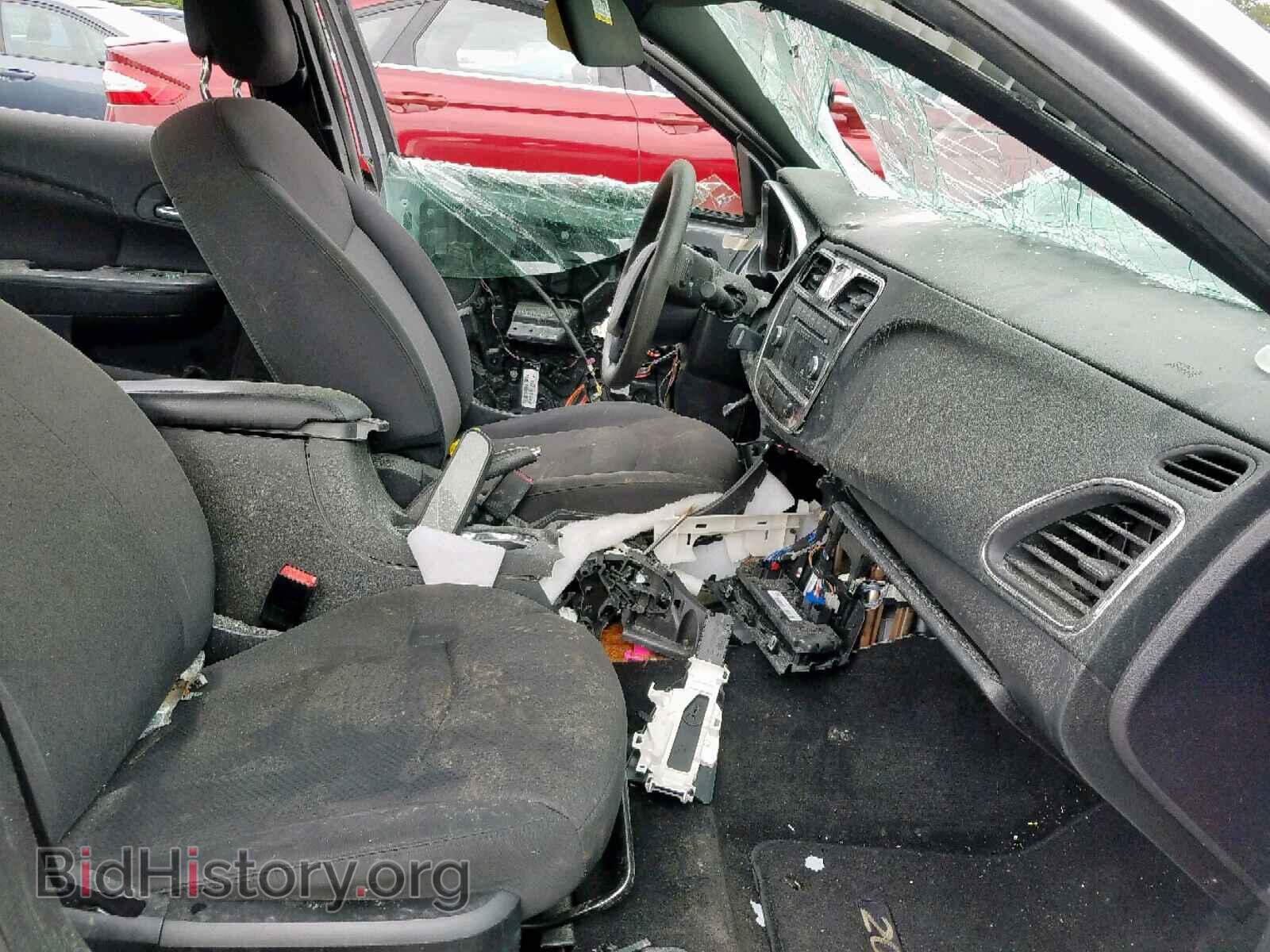 2014 CHRYSLER 200 - VIN: 1C3CCBAB6EN143100 - Фото 5