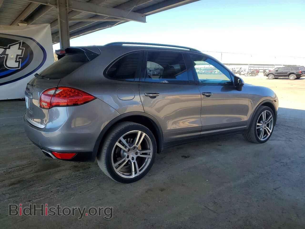 2011 PORSCHE CAYENNE - VIN: WP1AE2A25BLA92501 - Фото 3
