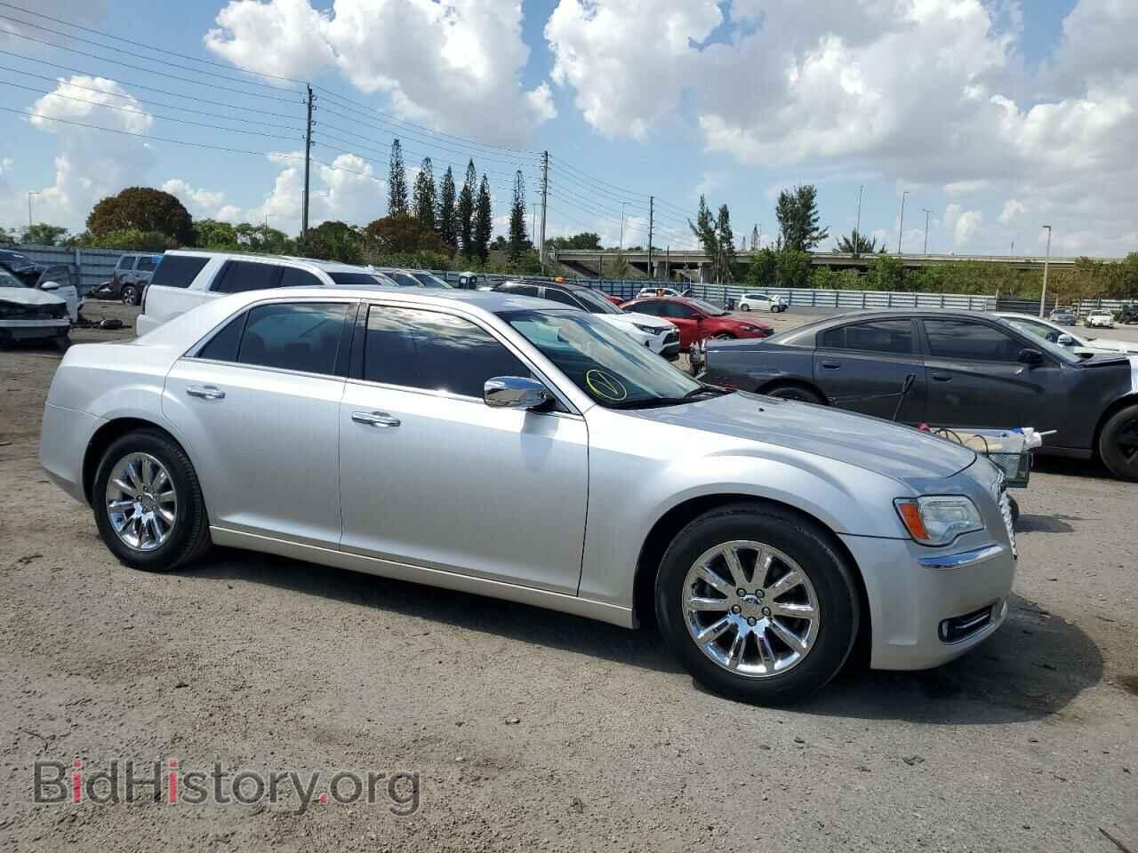 2011 CHRYSLER 300 - VIN: 2C3CA5CG5BH613783 - Фото 4