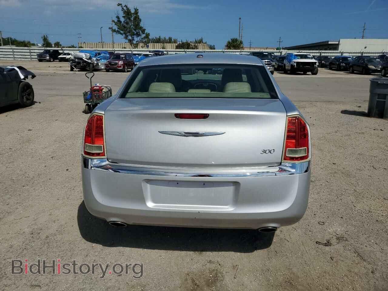 2011 CHRYSLER 300 - VIN: 2C3CA5CG5BH613783 - Фото 6