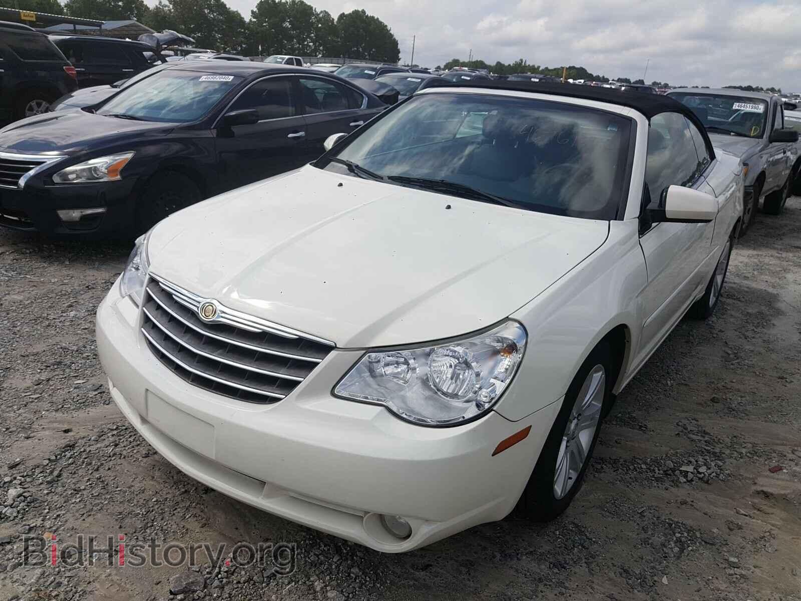 2010 CHRYSLER SEBRING - VIN: 1C3BC5ED8AN153436 - Фото 2