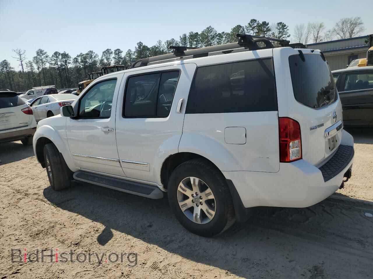 2011 NISSAN PATHFINDER - VIN: 5N1AR1NN2BC610841 - Фото 2