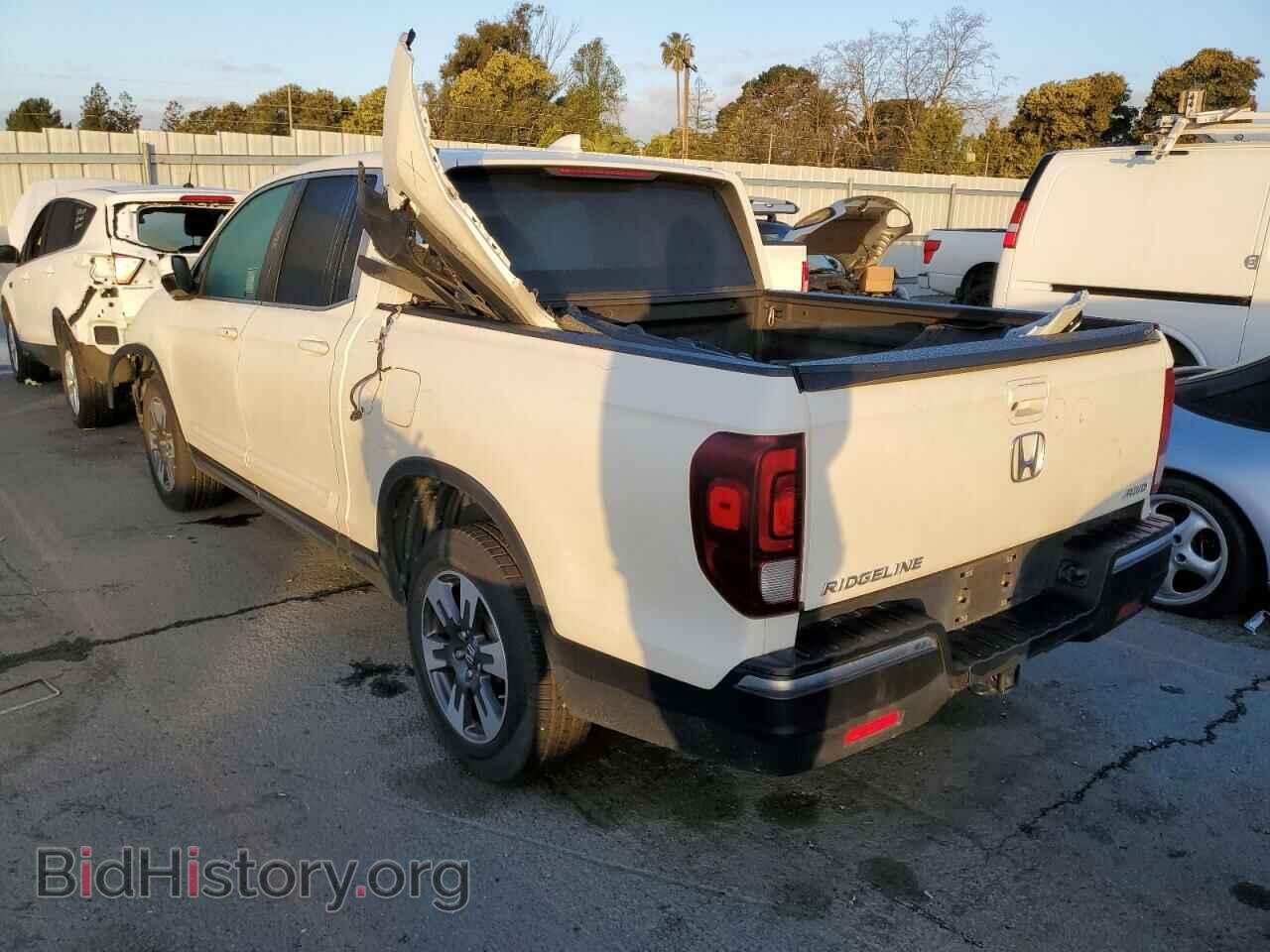 2017 HONDA RIDGELINE - VIN: 5FPYK3F59HB018177 - Фото 2