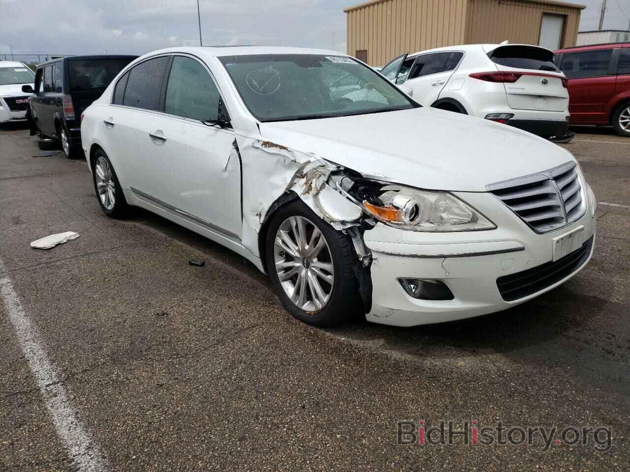 Photo KMHGC46F79U058343 - HYUNDAI GENESIS 2009