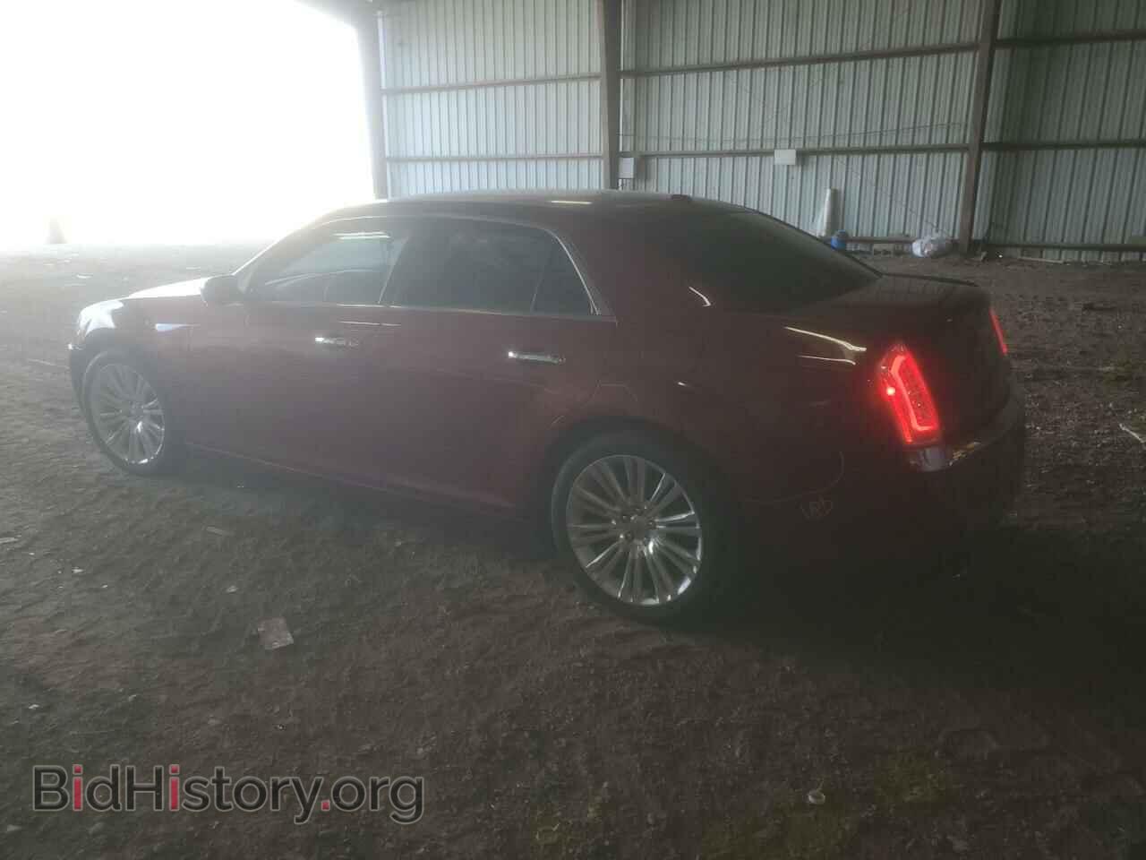 2011 CHRYSLER 300 - VIN: 2C3CA6CT9BH536452 - Фото 2