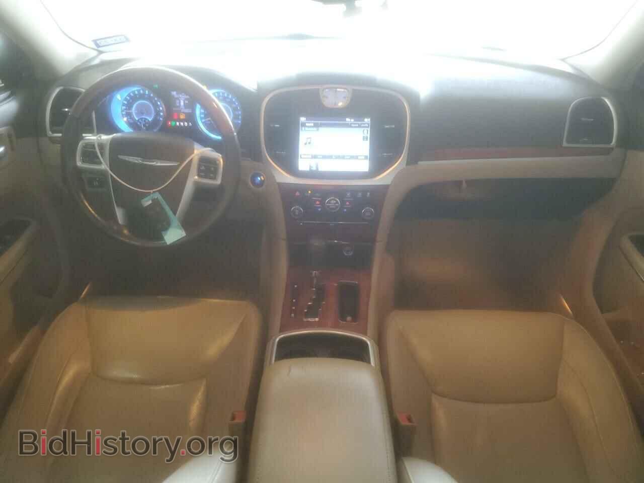 2011 CHRYSLER 300 - VIN: 2C3CA6CT9BH536452 - Фото 8